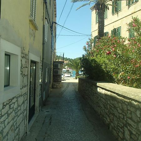 Guest House Kod Peskarije Vela Luka Exterior foto