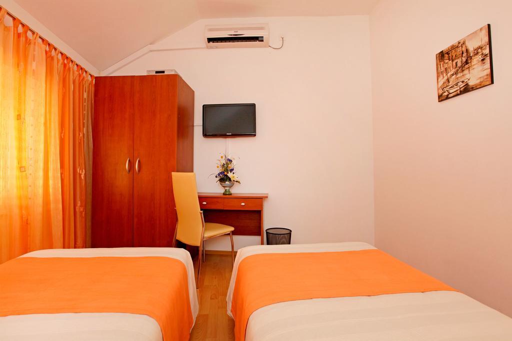 Guest House Kod Peskarije Vela Luka Habitación foto