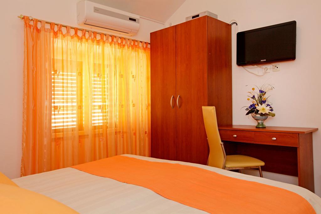 Guest House Kod Peskarije Vela Luka Habitación foto