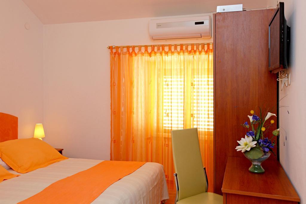 Guest House Kod Peskarije Vela Luka Habitación foto