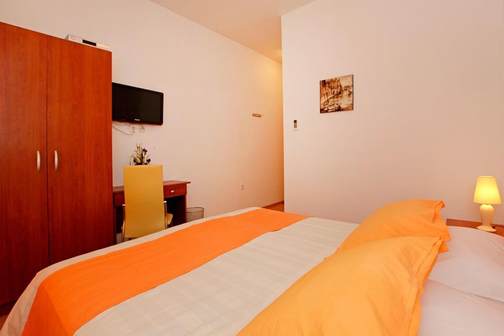 Guest House Kod Peskarije Vela Luka Habitación foto